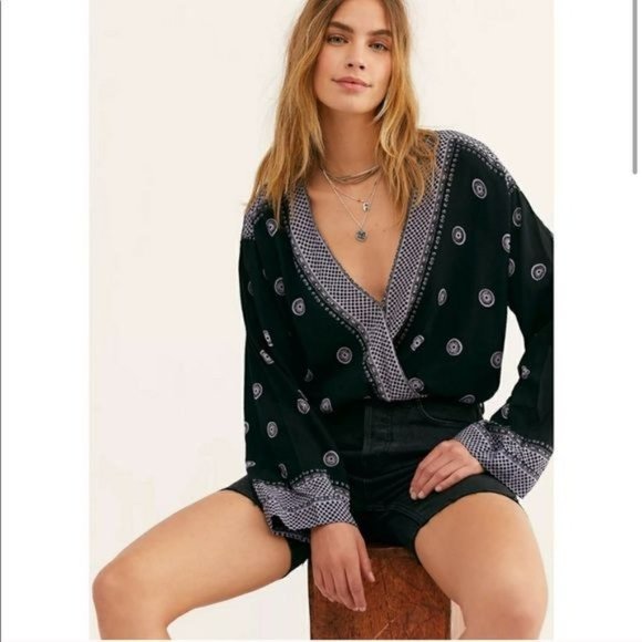 Free People On Board Plunging Long Flared Sleeve Lace V-Neck Bodysuit - Picture 2 of 6